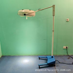 Lámpara Quirúrgica LED de Cinco Orificios WYD 362, Iluminación Quirúrgica Regulable Sin Sombras para Exámenes y Cirugía - Product Image 4