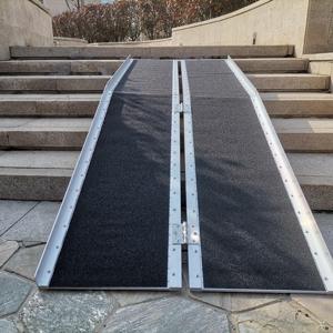 Rampa de silla de ruedas de aluminio plegable duradera y portátil de diseño antideslizante <span class=keywords><strong>para</strong></span> personas con discapacidad - Product Image 3