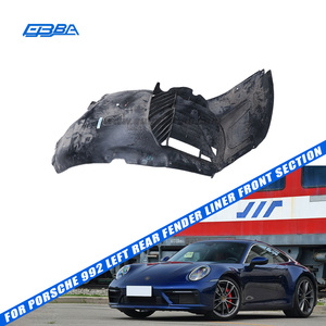 Piezas desmontadas de material original, sección frontal del revestimiento de la valla trasera izquierda para Porsche 992 OE 992558157 - Product Image 1