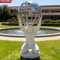 YOUFINE Marbre Atlas Tenant Monde Sculpture Figure Mythologique avec Globe pour Campus Extérieur Espace Public Art Décor