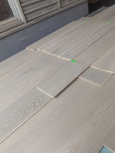 Planche large 2200*240*15/4mm <span class=keywords><strong>Grand</strong></span> ABCD <span class=keywords><strong>parquet</strong></span> en chêne fumé brossé et laqué UV - Product Image 3