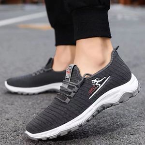 Zapatillas de malla transpirables de verano 2026 para hombre, calzado deportivo de moda, zapatillas casuales cómodas, ¡explosión de ventas! - Product Image 2