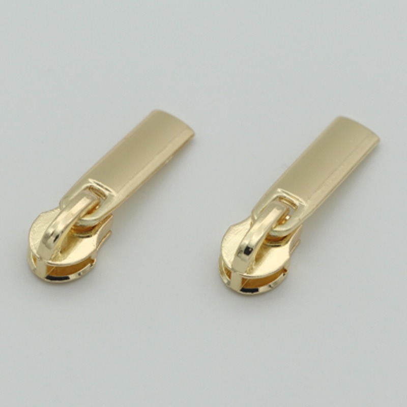 No 5 Metal Zipper Head Hanging