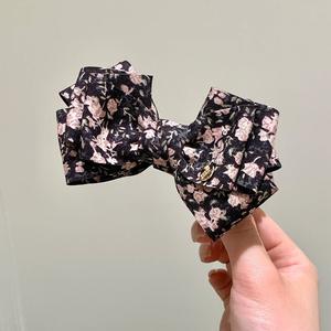 Élégante Pince à Cheveux Banane Rétro en Tissu à Nœud Floral pour Femme, Décoration Capillaire Décontractée, Accessoires Cheveux en Gros - Product Image 5