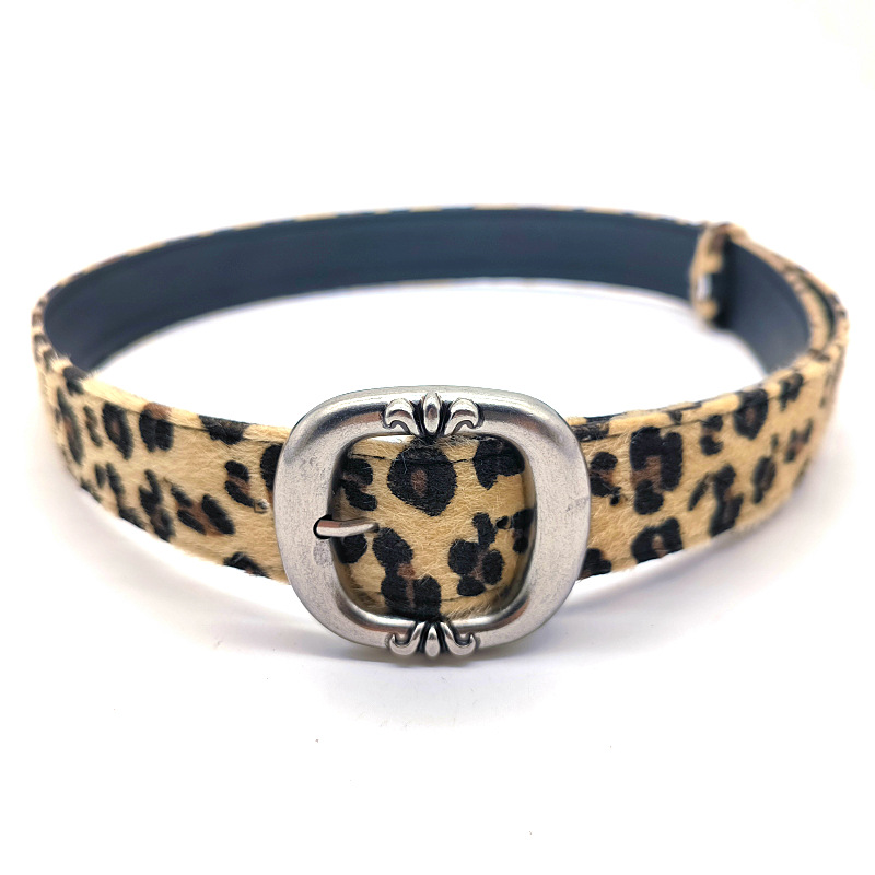 Beige leopardo
