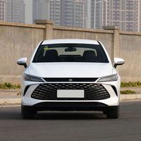 2025 BYD Qin PLUS DM-i berline hybride No1 véhicule à énergie nouvelle longue autonomie haute vitesse en gros en stock