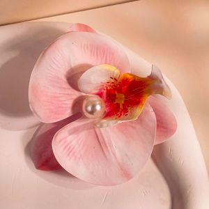 Barrettes à cheveux en forme de fleur d'orchidée colorée, style doux et tendance, accessoires pour cheveux en métal et tissu pour femmes et filles, décoration capillaire - Product Image 3