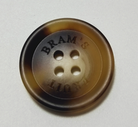Boutons en résine pour vêtements, en plastique marron mat noir, imitation corne, avec logo gravé sur mesure, fabriqués par un fabricant.