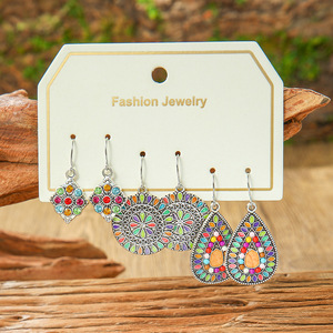 Pendientes de aleación de joyería de moda, estilo bohemio, diseño de plumas para mujer, para fiestas. - Product Image 4