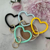 Bracelets en silicone en forme de cœur pour la défense personnelle en gros, porte-clés mignons, bracelets pour femmes, porte-clés pour la défense personnelle