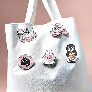 เข็มกลัดติดป้ายโลหะแบบสั่งทำสำหรับเสื้อผ้าแฟชั่นเข็มกลัดหมวกหมุดเคลือบแบบแข็งจำนวนมาก - Product Image 3