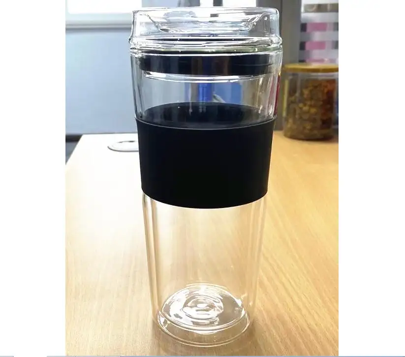 New Design 450ml Travelling Double Wall Glass Cup with silicone sleeve and glass lid