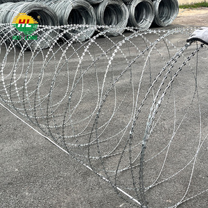 Bobina <span class=keywords><strong>de</strong></span> <span class=keywords><strong>alambre</strong></span> <span class=keywords><strong>de</strong></span> púas <span class=keywords><strong>de</strong></span> 10 m <span class=keywords><strong>con</strong></span> <span class=keywords><strong>alambre</strong></span> <span class=keywords><strong>de</strong></span> acero galvanizado Spinaczami - Product Image 1