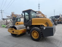 Compacteur routier XS85J, rouleau vibratoire à tambour unique de 8 tonnes à vendre