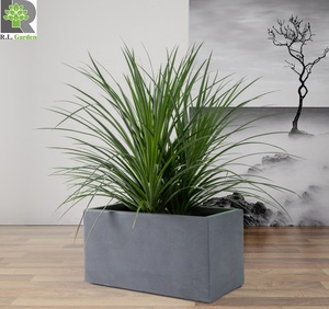 Pots <span class=keywords><strong>de</strong></span> fleurs en <span class=keywords><strong>pierre</strong></span> <span class=keywords><strong>de</strong></span> grande taille rectangulaires pour l'extérieur Finition <span class=keywords><strong>de</strong></span> peinture classique noire pour l'intérieur/l'extérieur Maison Jardin Vente en gros - Product Image 2