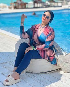 Nuova stampa conservativa pantaloni a maniche lunghe musulmani mediorientali Burkini protezione solare spiaggia <span class=keywords><strong>costume</strong></span> <span class=keywords><strong>da</strong></span> <span class=keywords><strong>bagno</strong></span> a quattro pezzi - Product Image 4
