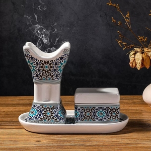 Bruciatore d'Incenso Rustico a Torre con Stampa Araba, Design a Quattro Angoli, in Ceramica, Decorazione per Matrimoni Africani, Perfetto anche per l'Atmosfera Domestica - Product Image 1