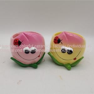 <span class=keywords><strong>Mini</strong></span> <span class=keywords><strong>pot</strong></span> de fleurs créatif décoratif <span class=keywords><strong>en</strong></span> céramique, style europé<span class=keywords><strong>en</strong></span>, avec fraises et pommes peintes à la main <span class=keywords><strong>en</strong></span> 3D, pour plantes succulentes - Product Image 4