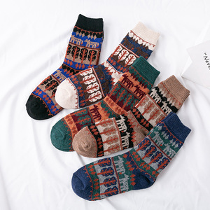 Hiver <span class=keywords><strong>Pas</strong></span> <span class=keywords><strong>Cher</strong></span> Double <span class=keywords><strong>Aiguille</strong></span> Lapin Chaud Chaussettes Épaisses <span class=keywords><strong>Laine</strong></span> Chaussettes 5 Paires par Ensemble - Product Image 5