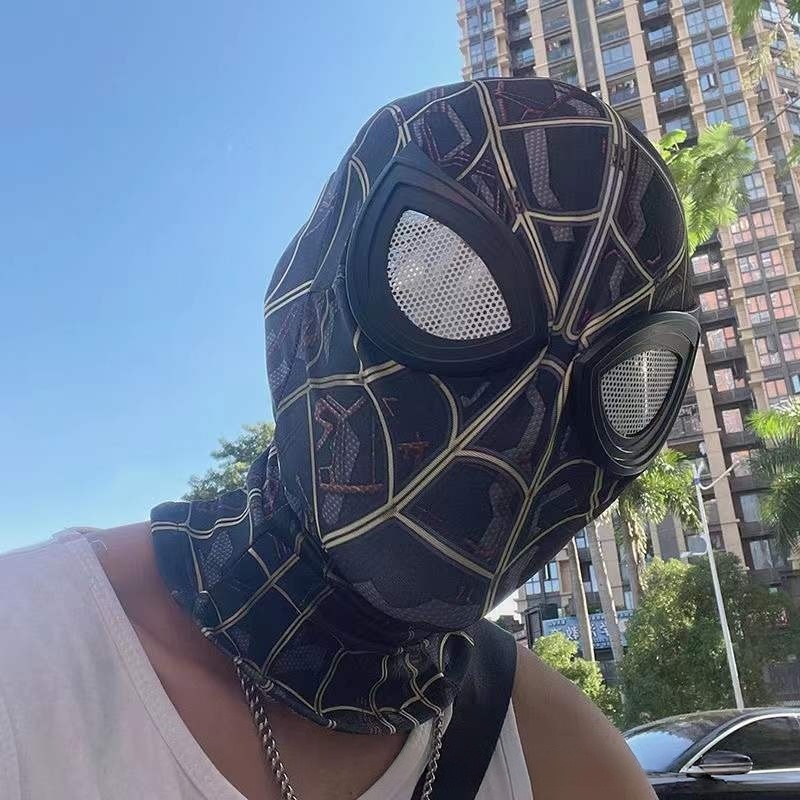 AL091-W H:Black-Gold Return of the spider-man mask-back