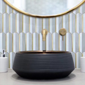 अनुकूलित पक्षति आकार ग्रे और सफेद संगमरमर स्वर्ण धातु मिश्रित हार्स वॉटरजेट मोज़ेक Backsplash के लिए पंख टाइल्स - Product Image 6