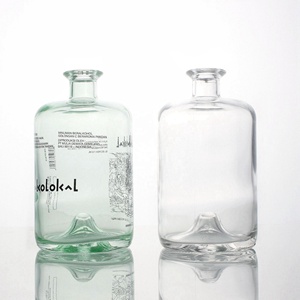Botellas de vidrio de licor populares de fondo elevado 70cl 75cl para botella de Ginebra Tequila Whisky Vodka con tapones de corcho de 21,5mm - Product Image 4