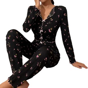 Avrupa Amerika Sınır Ötesi Kışlık Kadın V Yaka Fiyonklu Yaka Kıvrımlı Kenar Uzun Kollu İki Parçalı Pijama Takımı Uzun Pantolon Beyaz - Product Image 5