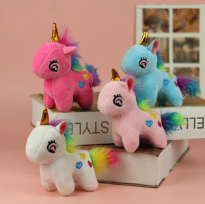 Vente en gros de mini jouets en peluche doux licorne personnalisés <span class=keywords><strong>porte</strong></span>-<span class=keywords><strong>clés</strong></span> en peluche douce avec remplissage en coton PP pour les mariages - Product Image 1