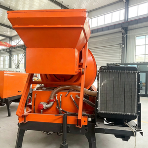 Pompe à béton diesel Orange avec moteur et boîte de vitesses pour usage en construction - Product Image 3