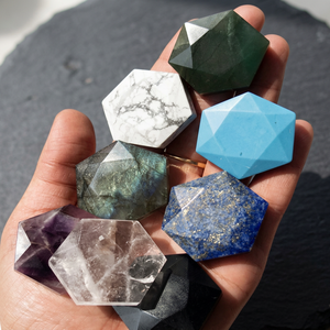 Piedras Preciosas de Jade Verde Natural Talladas a Mano, Cristales Curativos de Reiki, Piedras Semipreciosas para Decoración del Hogar, Regalo Empresarial - Product Image 3