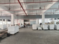 Porte intérieure moderne à 2 panneaux en MDF moulé blanc, finition imperméable, pour projets de rénovation d'appartements