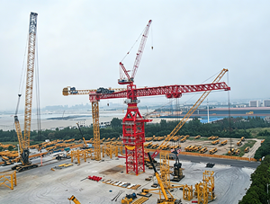 <span class=keywords><strong>Grue</strong></span> à flèche plate de 760 tonnes et 23000 tonnes de charge utile, modèle XGT23000-760S, la plus grande pour la construction de ponts - Product Image 6