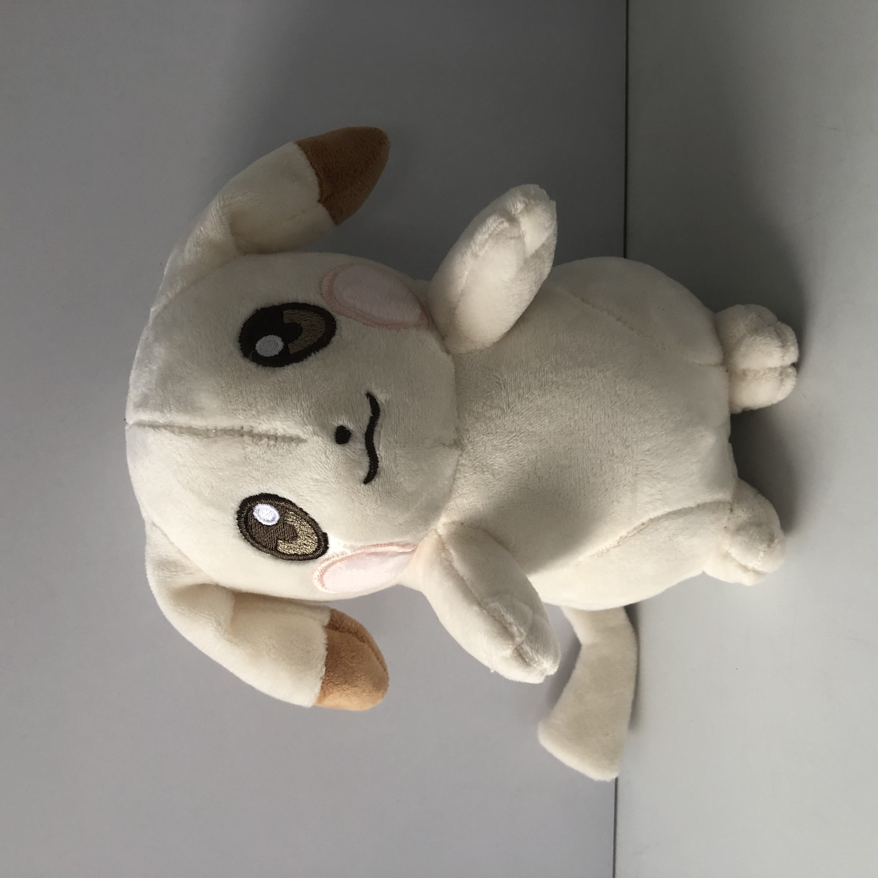 チャーミングで心地よいポケモンぬいぐるみ犬のおもちゃは、お子様の