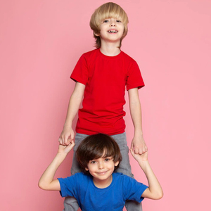T-shirt SK da 180g per Bambini 100% Cotone <span class=keywords><strong>a</strong></span> <span class=keywords><strong>Maniche</strong></span> <span class=keywords><strong>Corte</strong></span> con Girocollo <span class=keywords><strong>a</strong></span> Tinta Unita, Personalizzabile con Stampa o Ricamo - Product Image 2