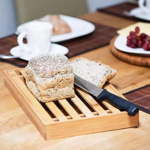 Bandeja para cortar pan de bambú Zhongshuo con recolector de migas para uso en la cocina - Product Image 1