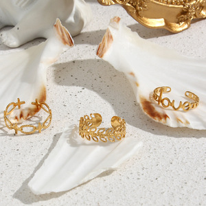 Design europeo americano di lusso leggero di nicchia per le donne in acciaio inossidabile Multi-stile scavato d'oro popolare in Cross-Border - Product Image 2