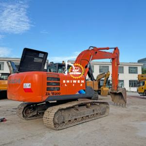 รถขุดตีนตะขาบฮิตาชิ ZX240 มือสองจากญี่ปุ่น ราคาดีที่สุด น้ำหนัก 20 ตัน กำลังขุดสูง พร้อมเครื่องยนต์และมอเตอร์หลัก ขาย - Product Image 2