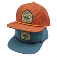 Casquette de surf vintage 5 panneaux en nylon imperméable non structurée avec logo personnalisé et patch tissé rétro pour l'aventure en plein air