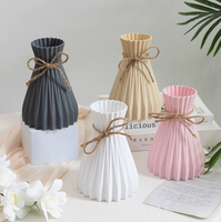 Vas Plastik Desain Origami Modern Pola Nanas Tiupan Tangan Ringan Tahan Banting Desain Ripple Minimalis Modern