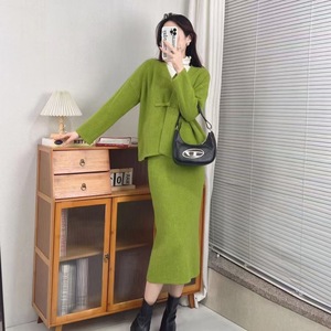 2024 bahar ofis bayan yeni varış tek düğme uzun kollu hırka ve uzun kablo örgü etek kazak Sweater - Product Image 3