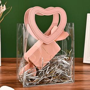 Sac cadeau en PVC transparent avec poignée en forme de cœur, sac fourre-tout pour mariage, sac souvenir pour la Saint-Valentin, anniversaire, demoiselle d'honneur, sac à main transparent - Product Image 4
