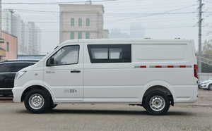 รถตู้ส่งน้ำมันเบนซินใหม่ KAMA S8 2.0L ยูโร 3 เกียร์ธรรมดา บรรทุกได้ 1.5 ตัน ขนาด 5265x1870x2065 มม. รถขนส่งในเมือง - Product Image 3