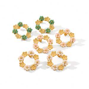 ต่างหูสไตล์วินเทจสำหรับผู้หญิงต่างหูห่วงชุบทอง18K ทำจากสแตนเลสหรูหรา - Product Image 5