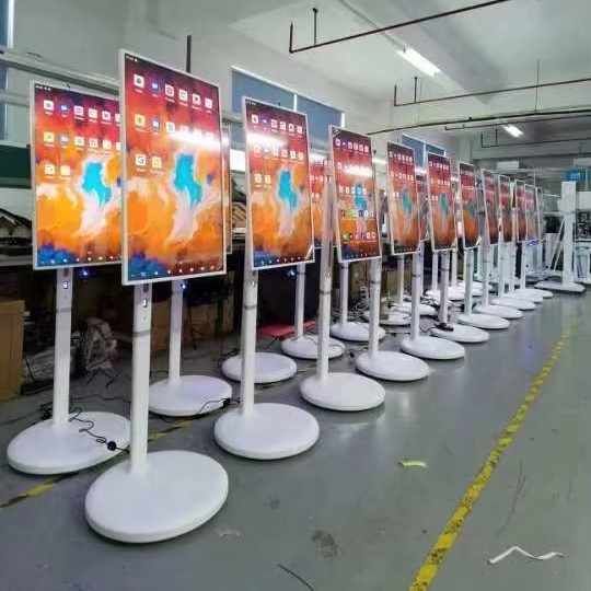 Latest Trending 32 Inch Lcd Touch Screen Digital Signage Movable Smart Portable Tv with External Camera