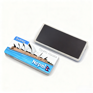Imán de Resina para Refrigerador con Diseño de Paisaje Rural, Hecho a Mano, Regalo de Viaje - Product Image 3