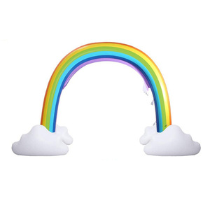 Arche gonflable arc-en-ciel à jets d'eau pour jeux en plein air, jouet de pelouse pour jeunes de 15 à 35 ans avec base nuageuse - Product Image 4