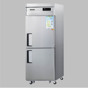 Réfrigérateur encastrable 2 portes 740L (25 pi³) en acier inoxydable à portes pleines, refroidissement par ventilateur, contrôle numérique de la température, fermeture automatique - Product Image 1