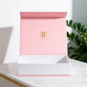 Boîte en carton rigide personnalisée de luxe avec feuille d'or et revêtement UV, fermeture magnétique et ruban pour un emballage haut de gamme - Product Image 3