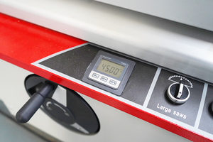 3200mm hochpräzise Holz bearbeitungs maschinen Schiebe tischs äge - Product Image 4