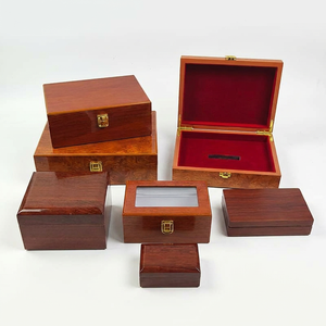 <span class=keywords><strong>Boîte</strong></span> de présentation de <span class=keywords><strong>bijoux</strong></span> et montres <span class=keywords><strong>en</strong></span> <span class=keywords><strong>bois</strong></span> MDF vintage personnalisée, finition laquée brillante effet grain de <span class=keywords><strong>bois</strong></span>, avec doublure <span class=keywords><strong>en</strong></span> velours rouge - Product Image 1